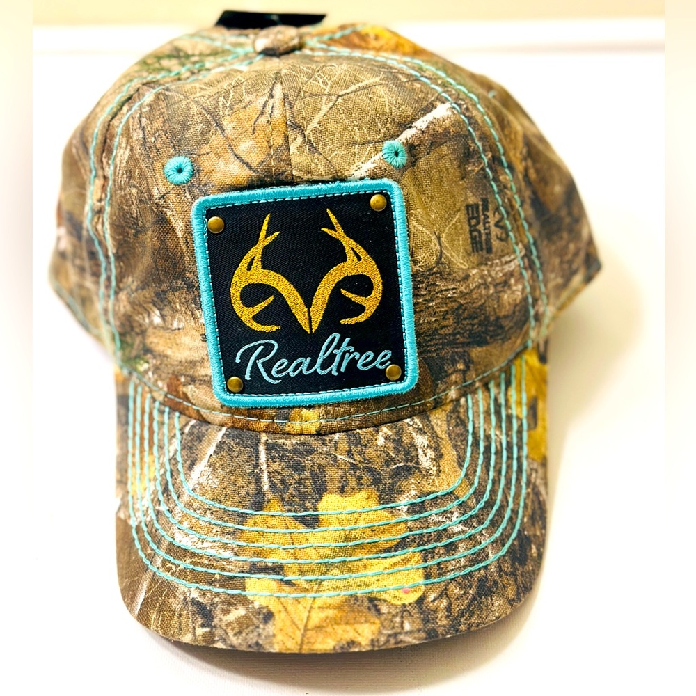 Real Tree ladies camo & teal hat